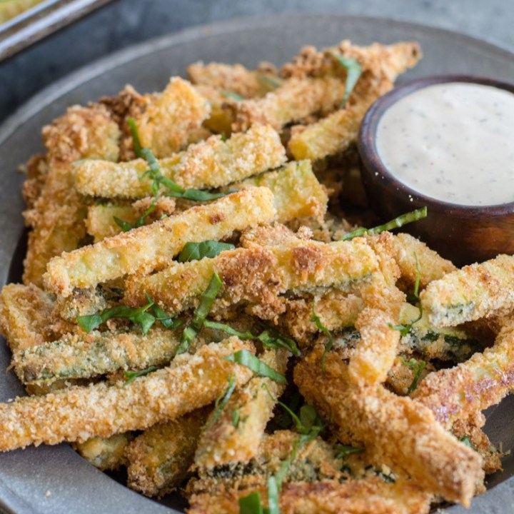 Crispy Keto Zucchini Fries